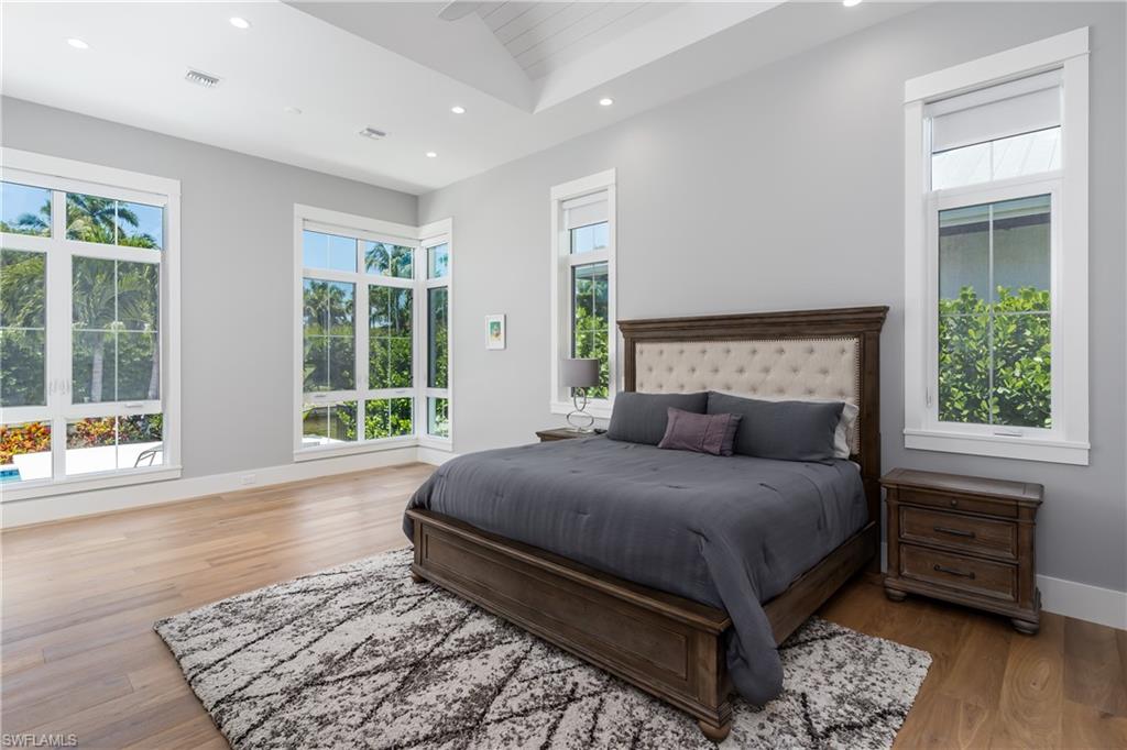 ROYAL HARBOR - Residential