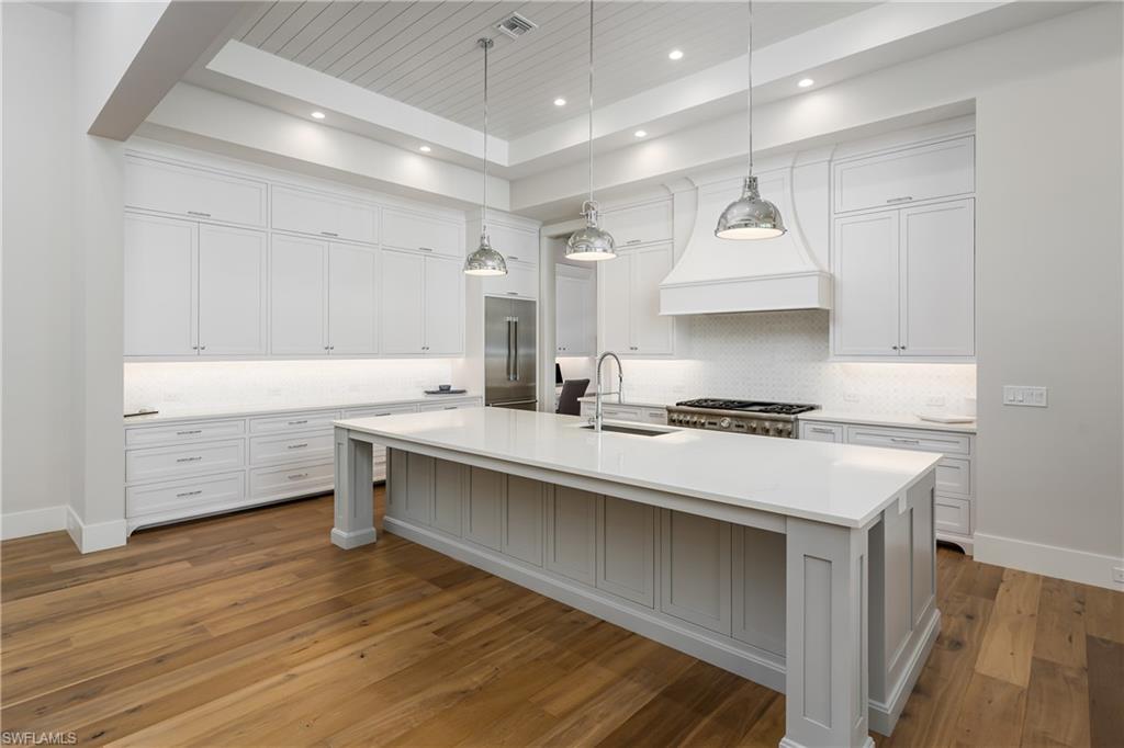 ROYAL HARBOR - Residential