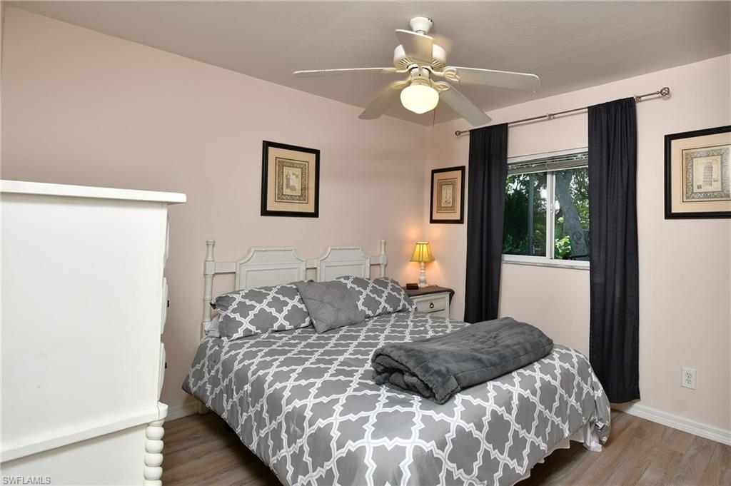 MIRROR LAKES - Residential