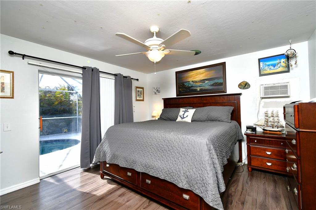 MIRROR LAKES - Residential