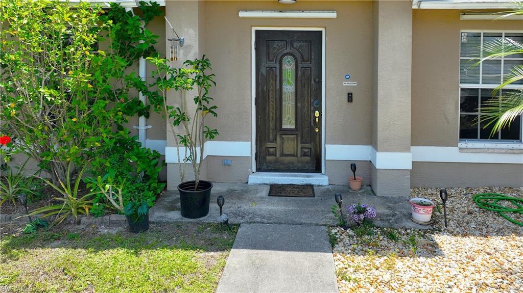 MIRROR LAKES - Residential