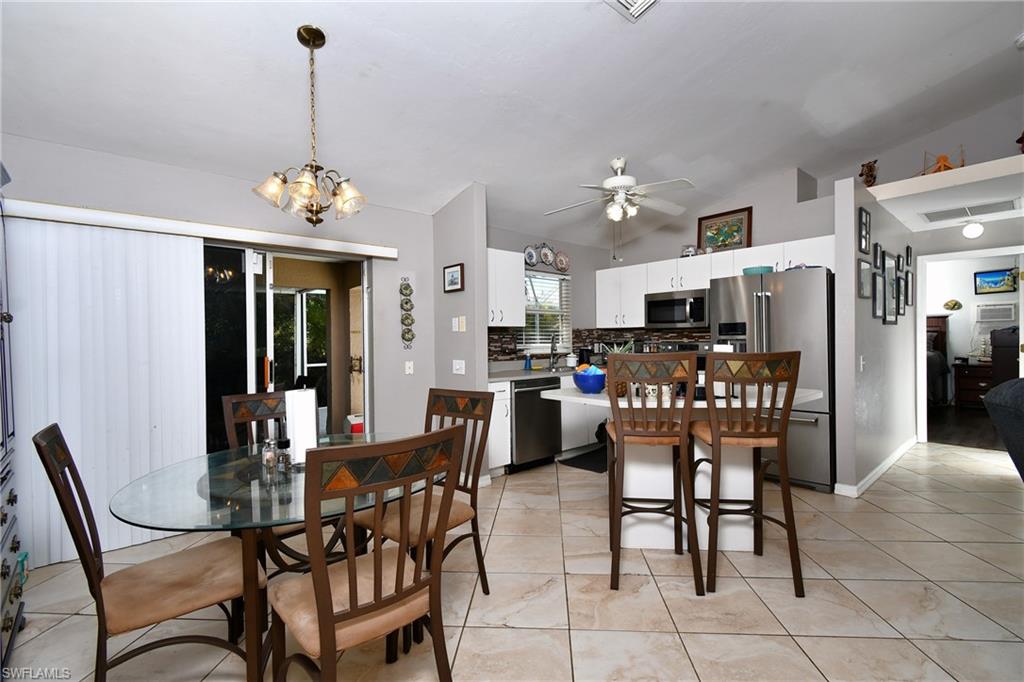 MIRROR LAKES - Residential