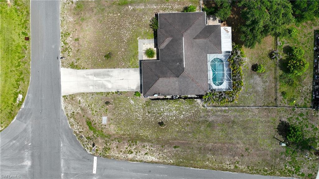 MIRROR LAKES - Residential