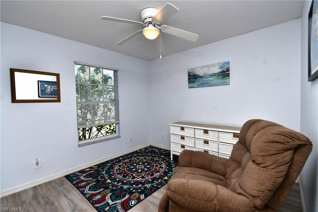 MIRROR LAKES - Residential