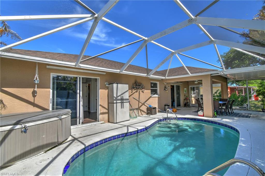 MIRROR LAKES - Residential