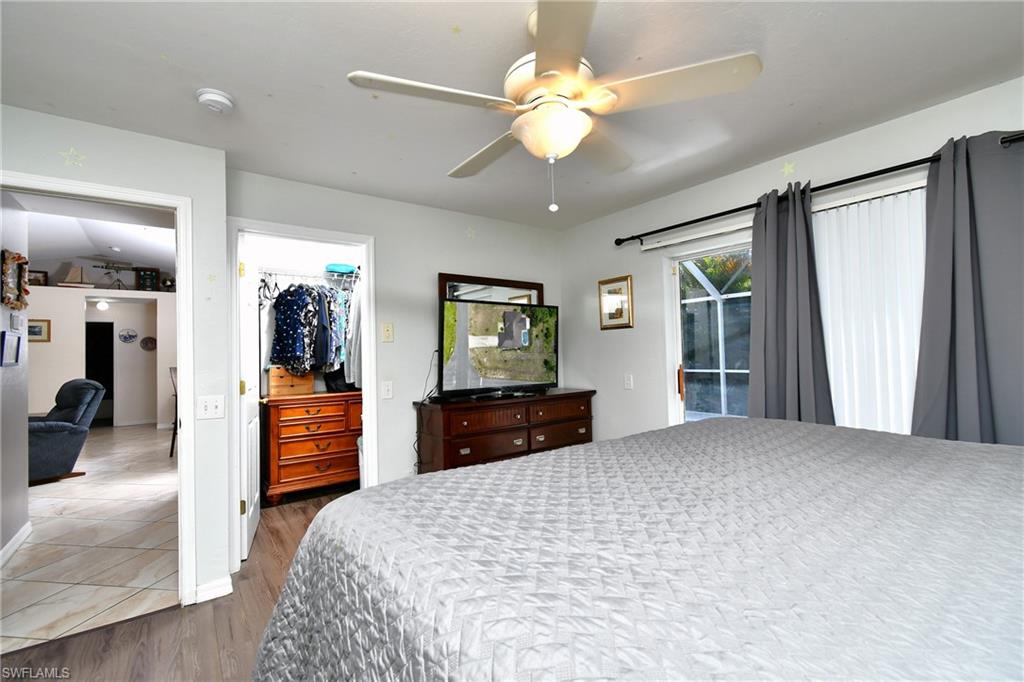 MIRROR LAKES - Residential