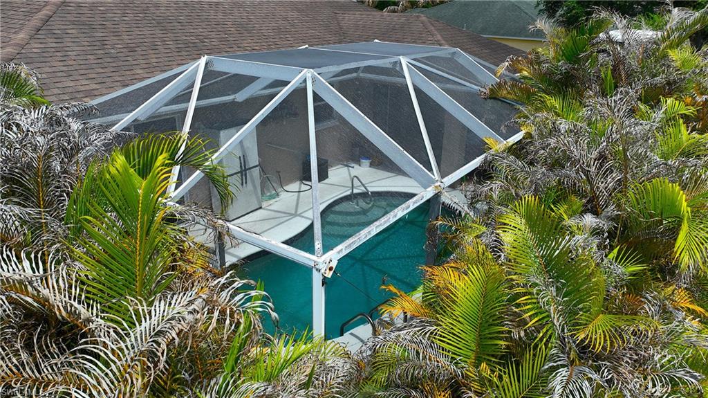 MIRROR LAKES - Residential