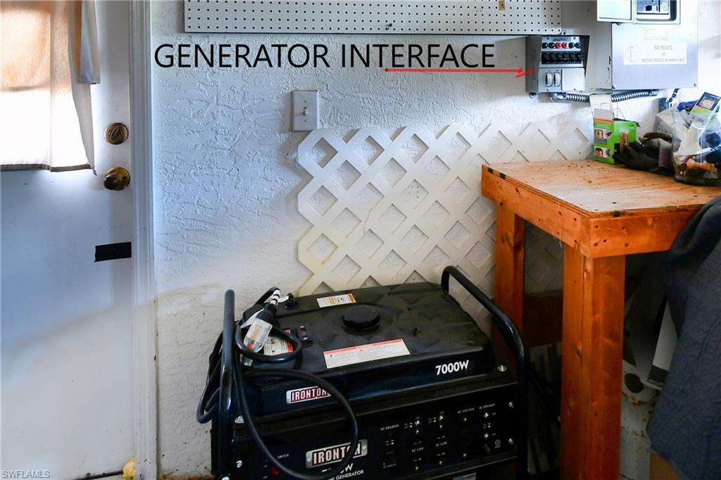 MIRROR LAKES - Residential