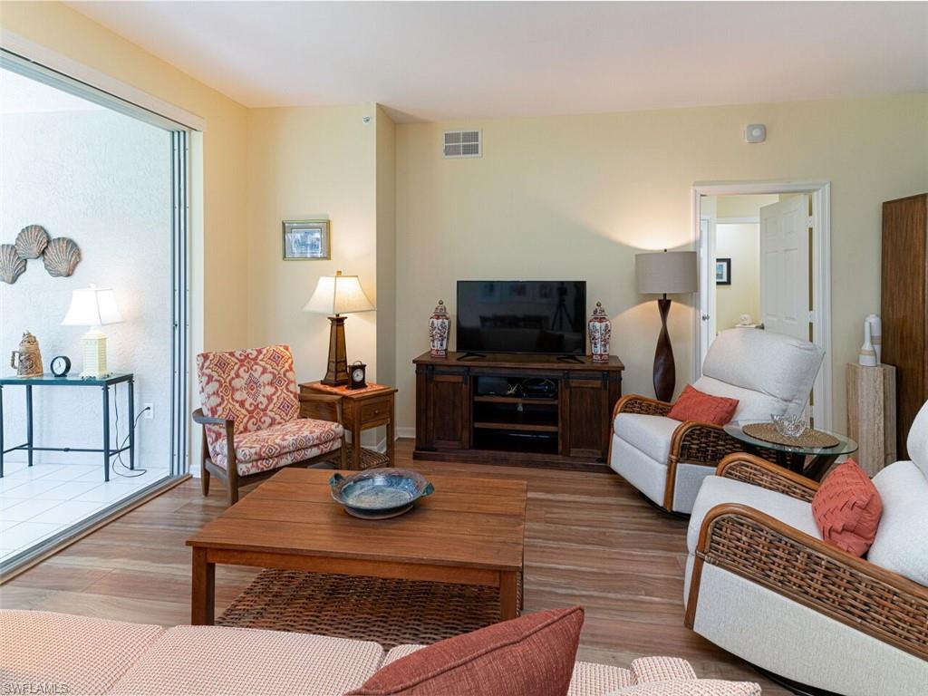 SILVER OAKS - Residential