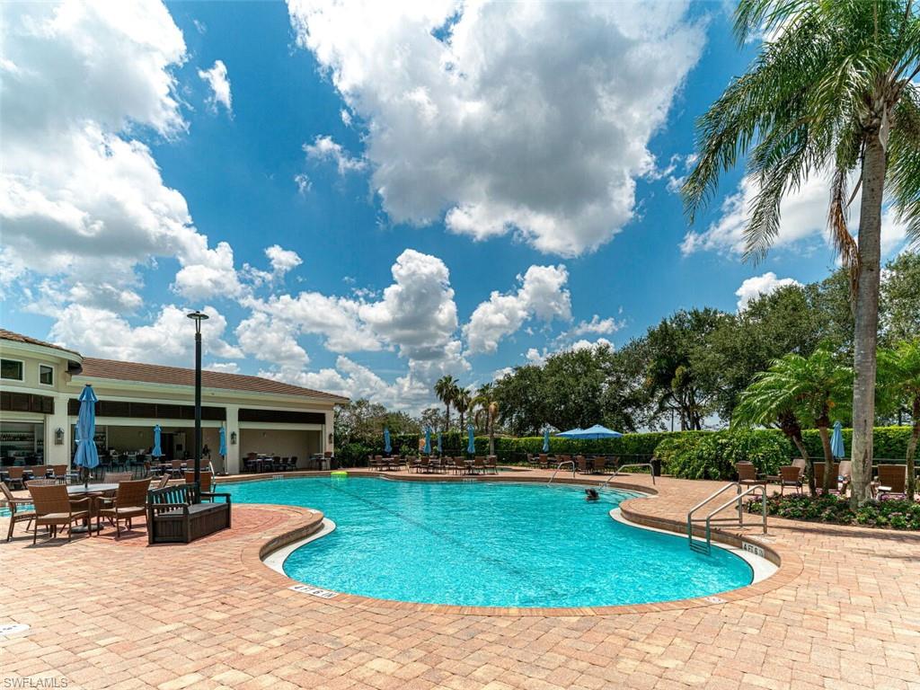 SILVER OAKS - Residential