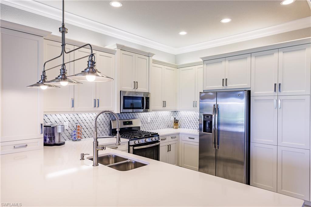 STONECREEK - Residential