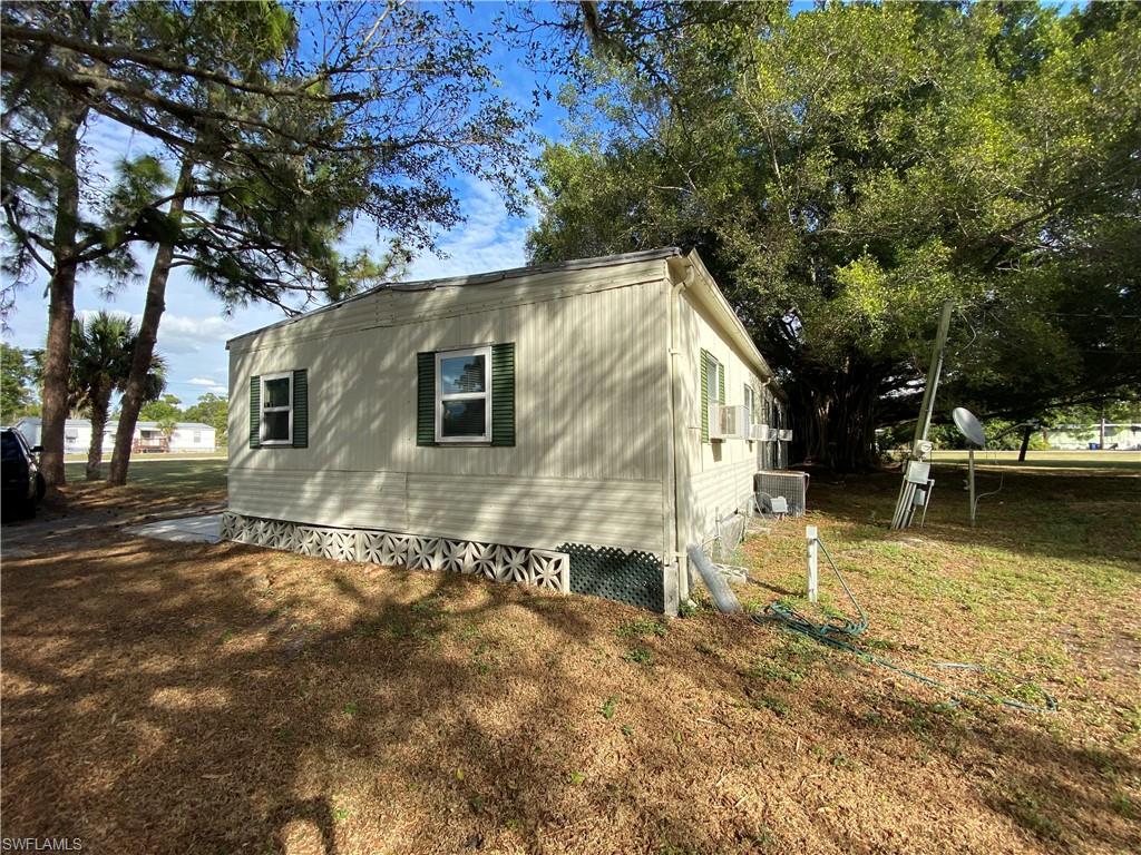 NORTH FORT MYERS - Residential Lease