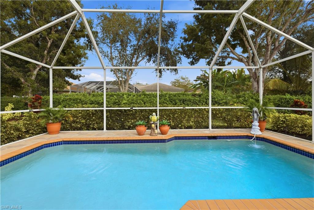 IBIS COVE - Residential