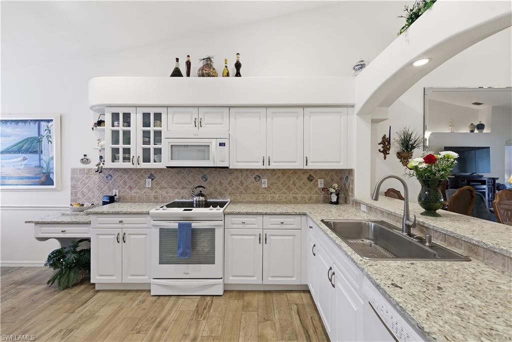 IBIS COVE - Residential