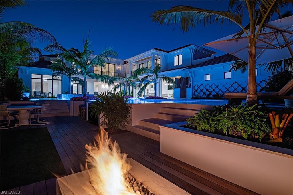 AQUALANE SHORES - Residential