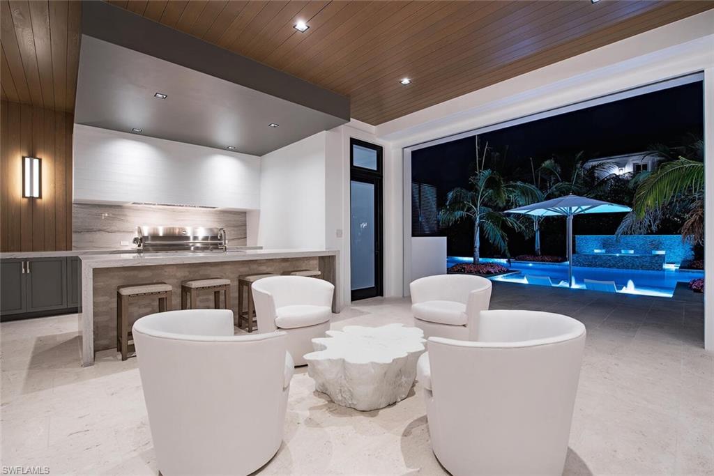 AQUALANE SHORES - Residential