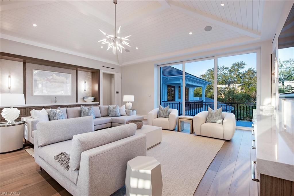 AQUALANE SHORES - Residential