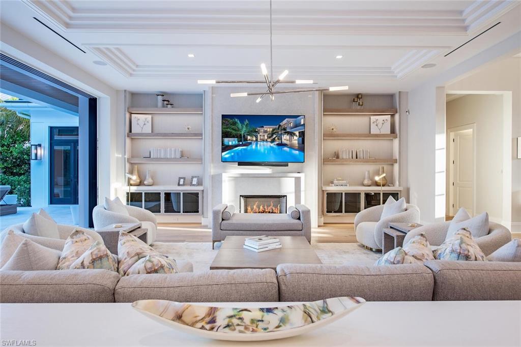 AQUALANE SHORES - Residential