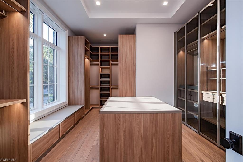 AQUALANE SHORES - Residential