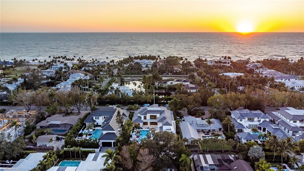 AQUALANE SHORES - Residential