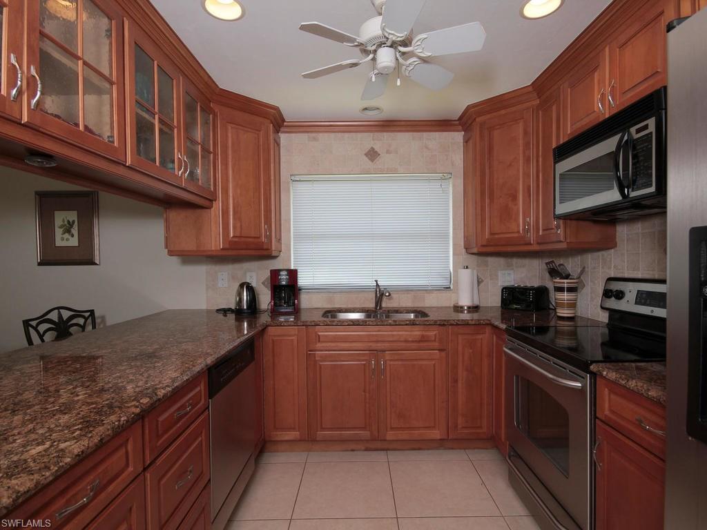 NAPLES PARK - Residential