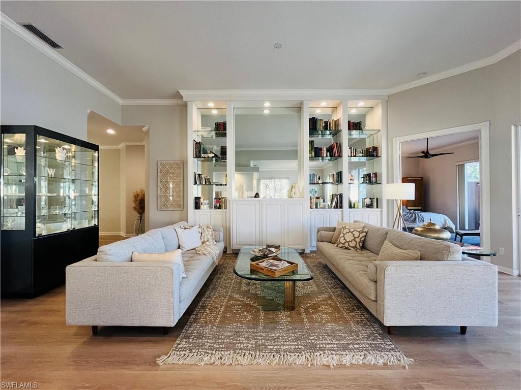 ISLAND WALK - Residential Lease