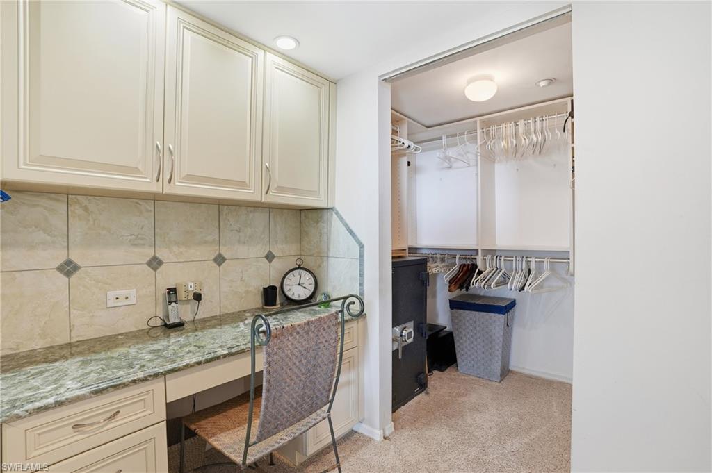 ST MAARTEN - Residential Lease