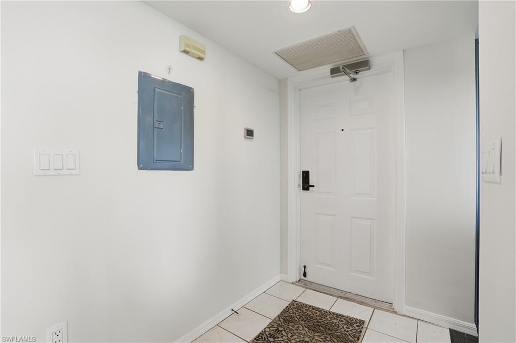 ST MAARTEN - Residential Lease