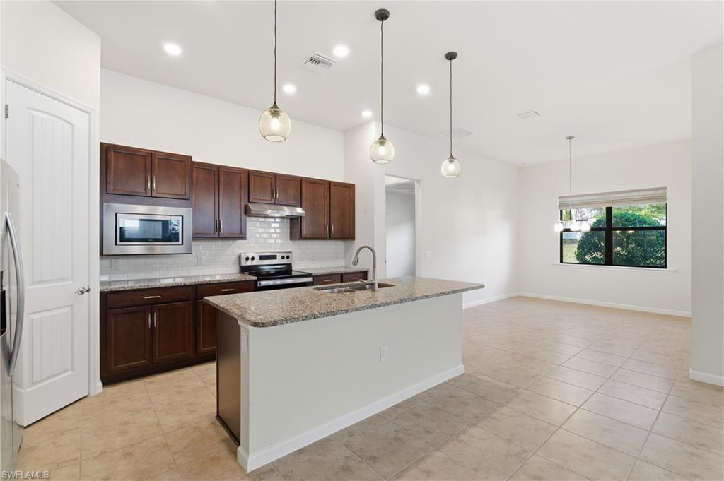 CORKSCREW SHORES - Residential Lease