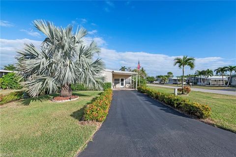 A home in NAPLES