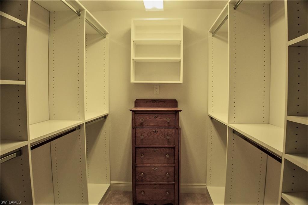 SPANISH WELLS - Residential