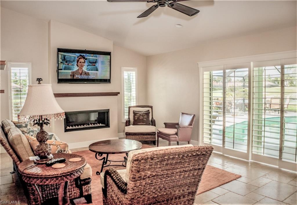 SPANISH WELLS - Residential