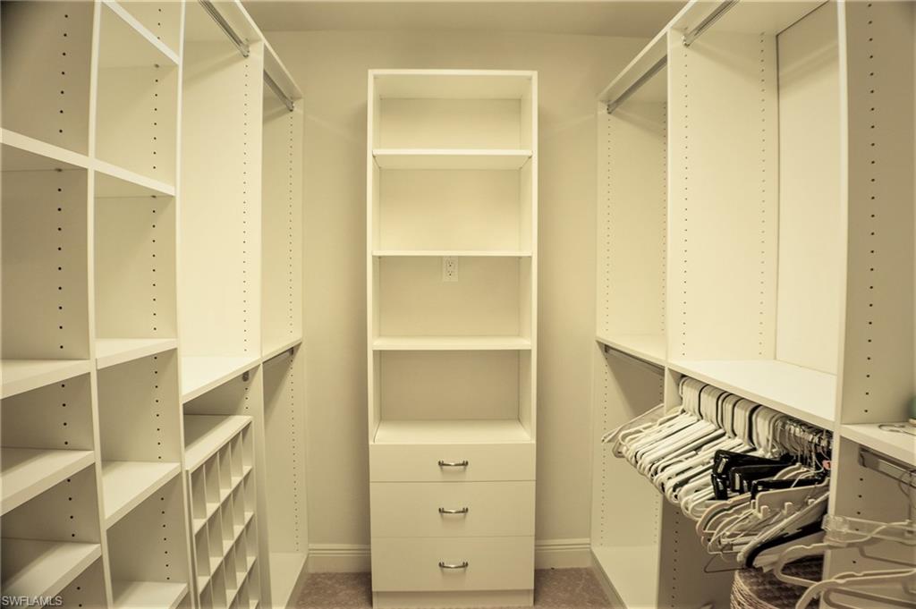 SPANISH WELLS - Residential