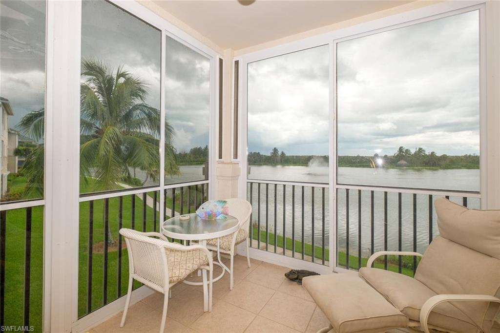 SUTTON WALK - Residential