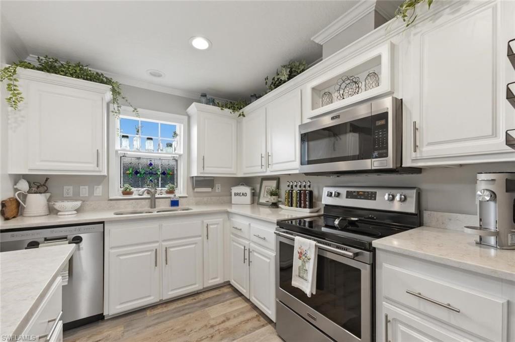 RIVIERA COLONY GOLF ESTATES - Residential