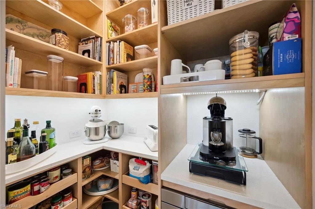 ISLES OF COLLIER PRESERVE - Residential