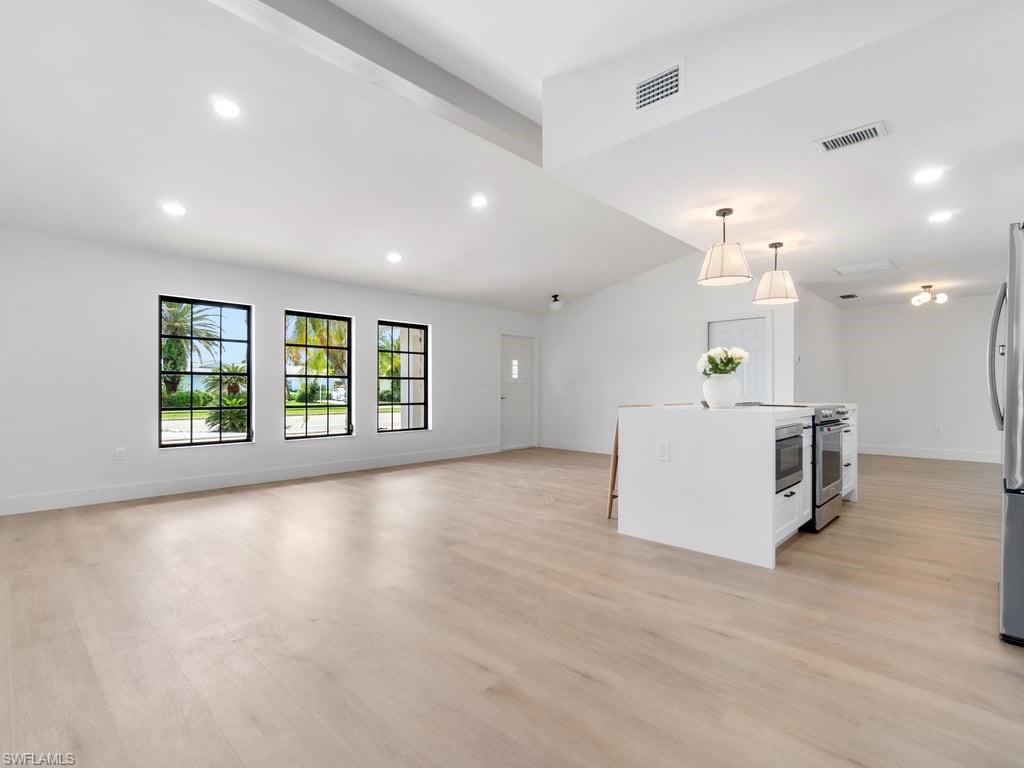 WHISKEY CREEK - Residential