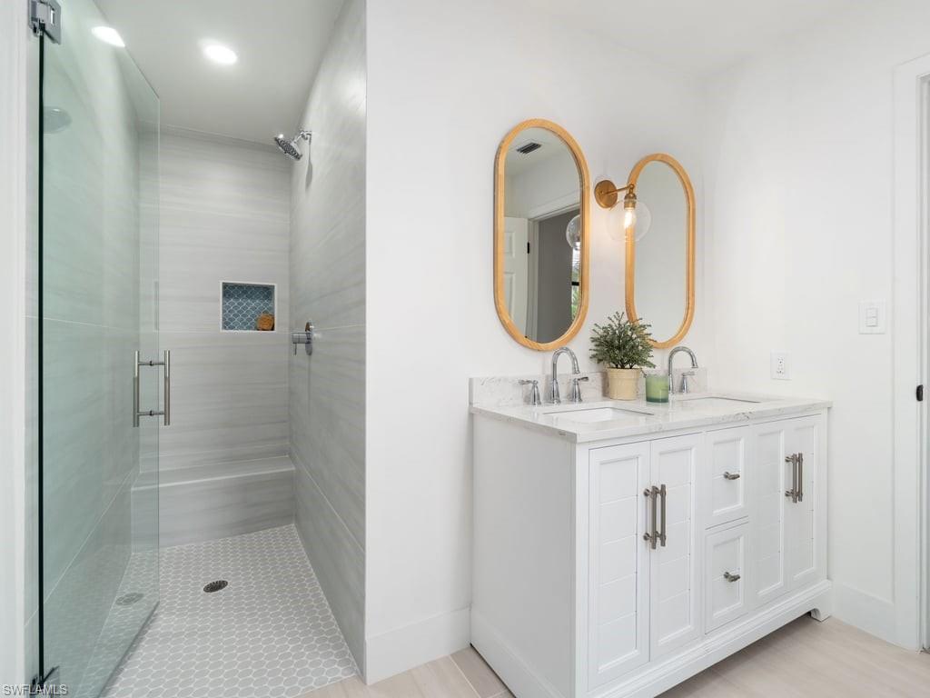 WHISKEY CREEK - Residential