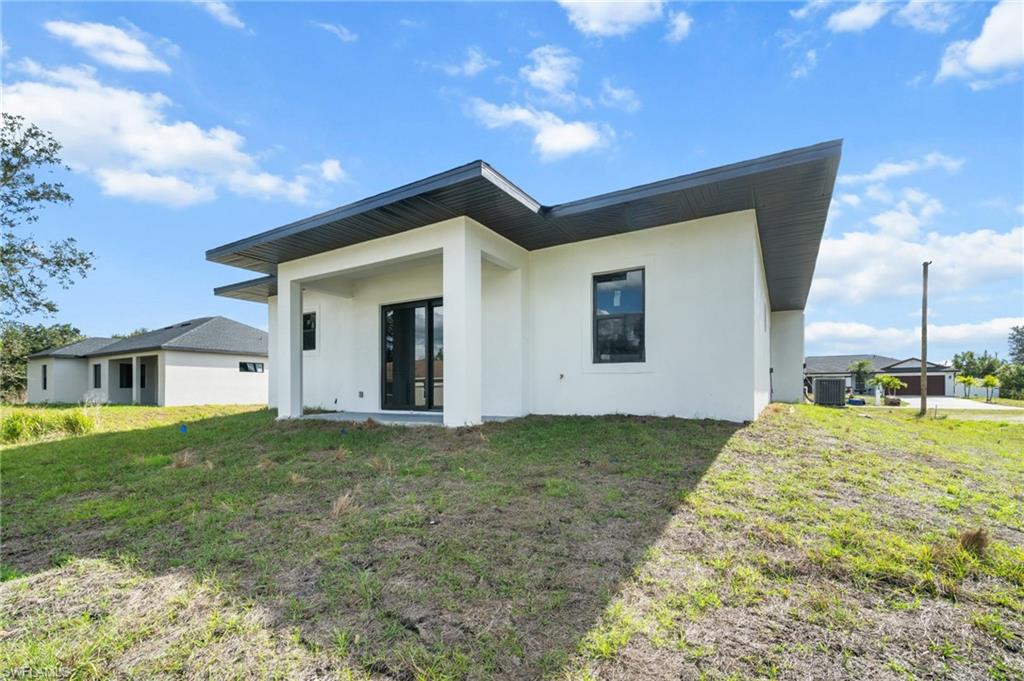 LEHIGH ACRES - Residential