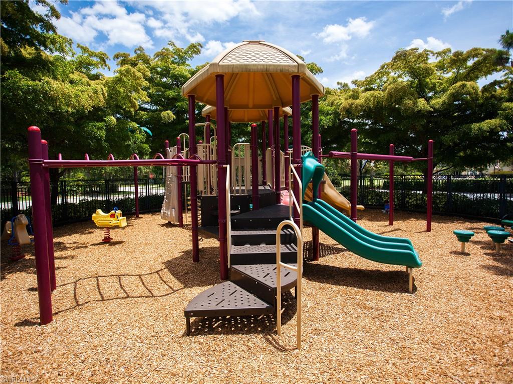 SATURNIA LAKES - Residential