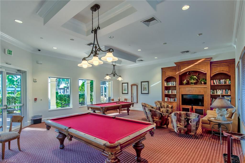 SATURNIA LAKES - Residential