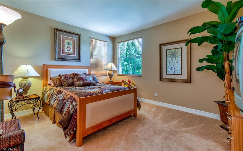 SATURNIA LAKES - Residential