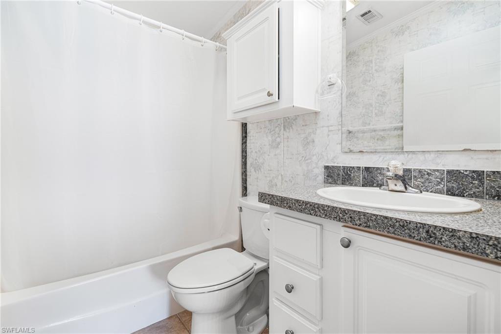 CRYSTAL LAKES - Residential