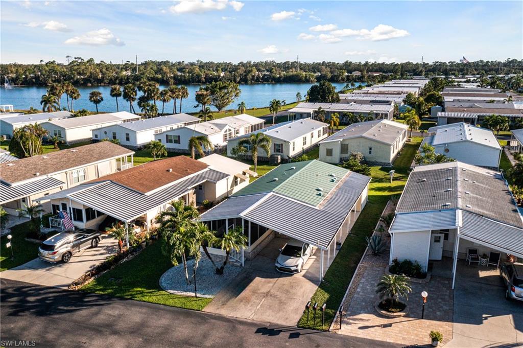 CRYSTAL LAKES - Residential