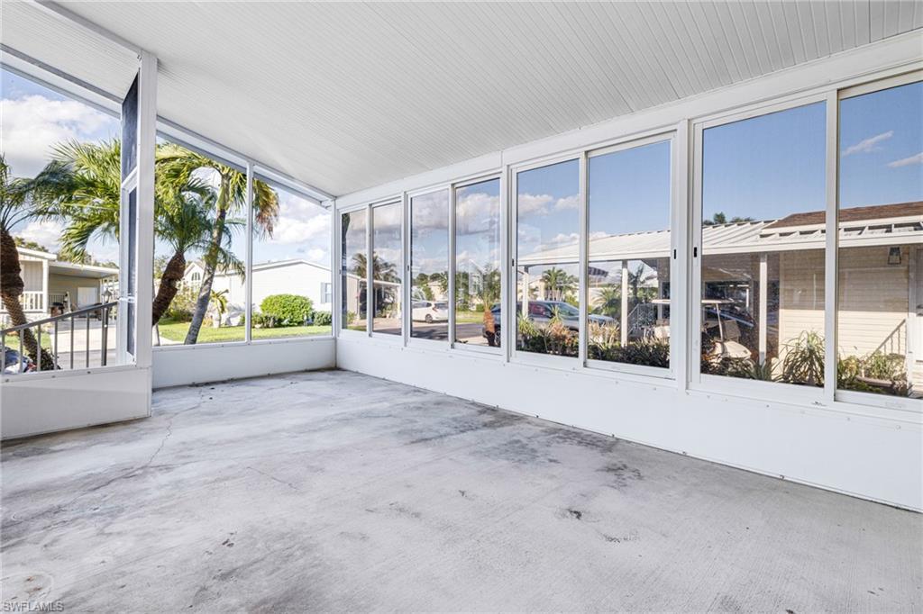 CRYSTAL LAKES - Residential