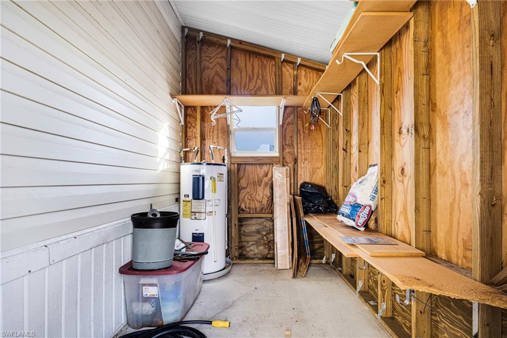 CRYSTAL LAKES - Residential