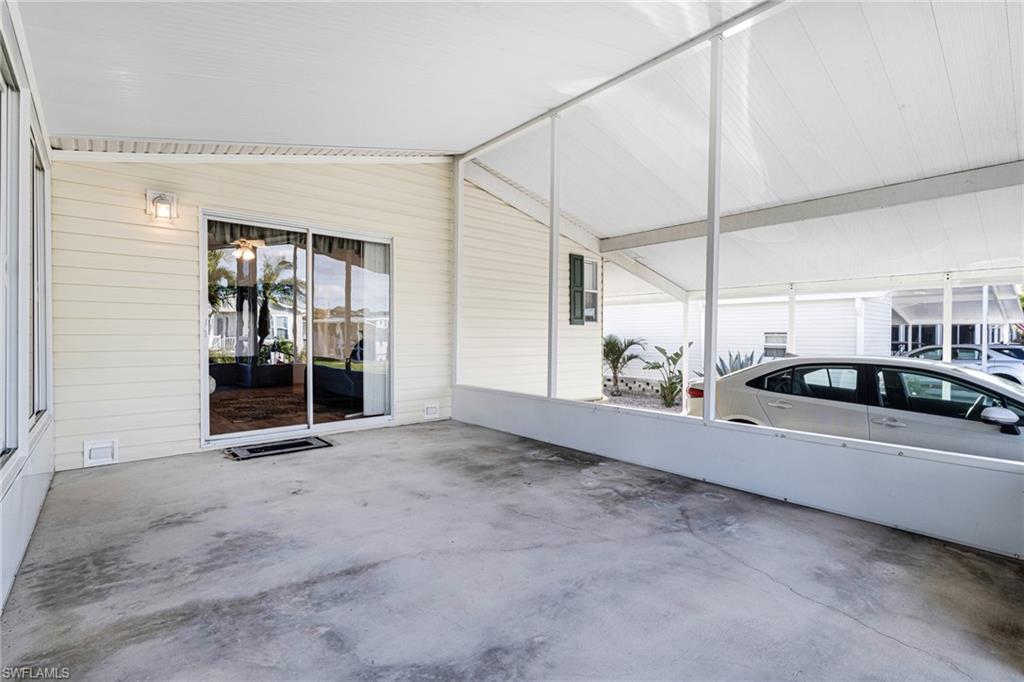 CRYSTAL LAKES - Residential