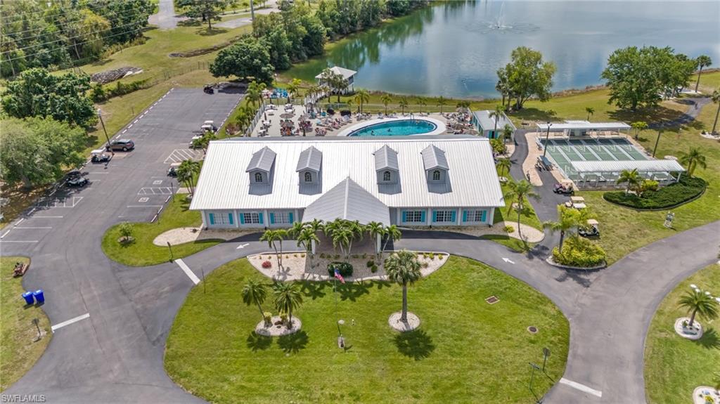 CRYSTAL LAKES - Residential