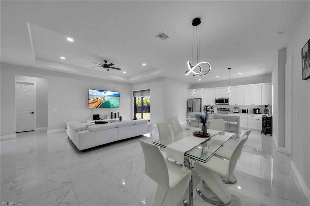 CAPE CORAL - Residential Lease