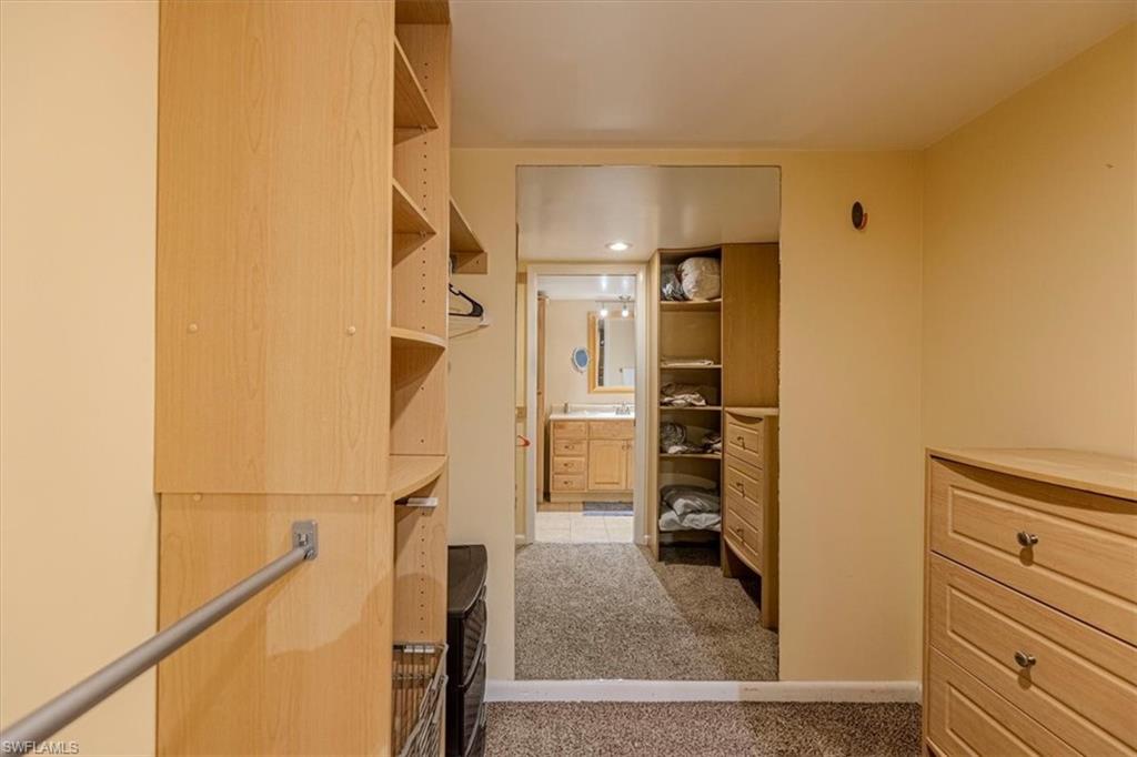 HAMMOCKS - Residential Lease